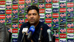 اخباری: درباره داوری دیدارهایی که VAR دارند صحبت نمی‌کنم