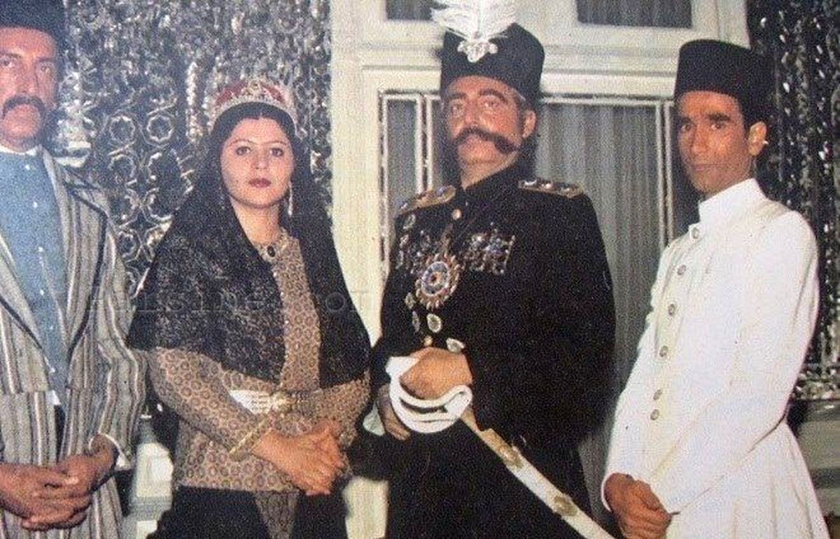 وقتی کارگردان مشهور قلیان چاق میکرد