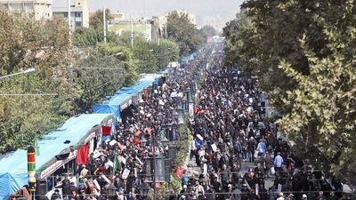 گوشه‌هایی از حال و هوای زائران در مسیر پیاده روی اربعین + فیلم 