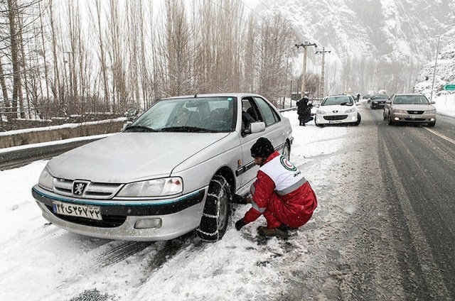 جاده‌های شمالی به دلیل شرایط نامساعد جوی مسدود شدند
