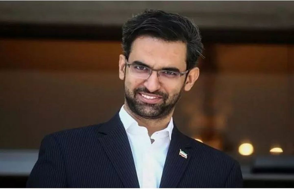 سخنگوی استقلال آذری جهرمی را سنگ روی یخ کرد: برو شیر موزت رو بخور!