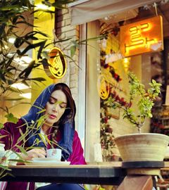 سارا منجزی