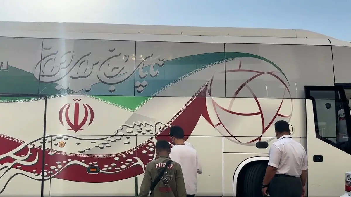 اتوبوس تیم ملی به مهرآباد رسید