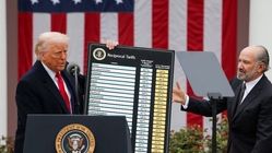 آمادگی اتحادیه اروپا برای تلافی تعرفه ۱۰ درصدی ترامپ