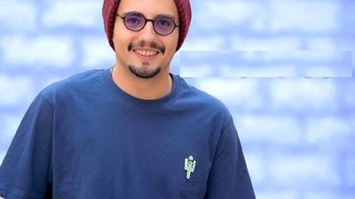 تصاویری از مصاحبه سیندرلای فلسطین با عباس عراقچی در تهران! + بیوگرافی