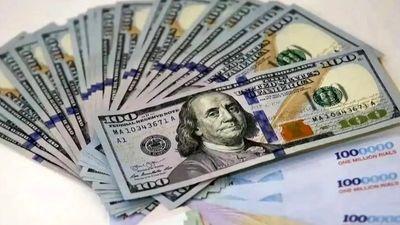 پیش ‌بینی قیمت دلار دوشنبه ۱۴ مهر ۱۴۰۴ / احتمال بازگشت دلار به کانال ۱۱۵ هزار تومانی وجود دارد؟

