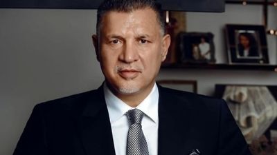 عکس خصوصی از خوابیدن علیرضا بیرانوند کف راهرو هواپیما