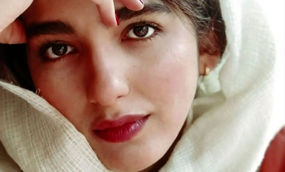 استایل | چادر گل‌گلی بازیگر سریال تاسیان