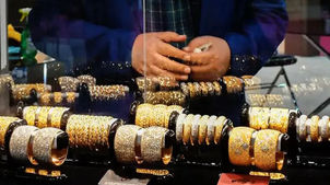 آخرین قیمت دلار، طلا و سکه؛ شبانگاه پنجشنبه ۲۶ تیر ۱۴۰۴/ قیمت طلا و دلار کاهش یافت