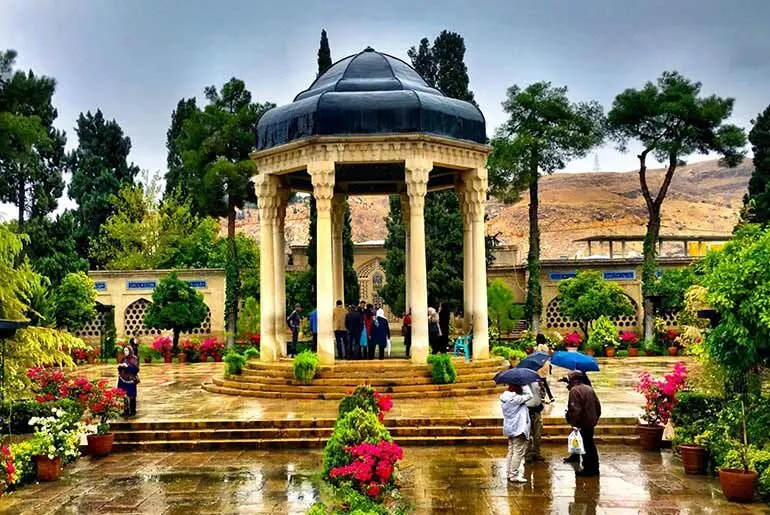 فال حافظ امروز دوشنبه 26 مرداد ماه 1405