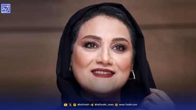 استایل| مونا فرجاد با کت جیرش چشم ها را خیره کرد!