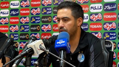 اخباری: در شرایط سختی به استقلال برخورد کردیم