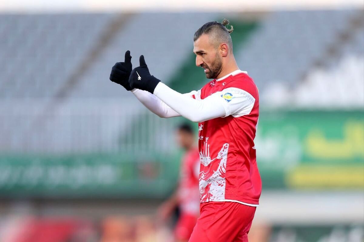 سردار دورسون: فوتبال ایران پُر از تماشاگر است ولی بیریتم