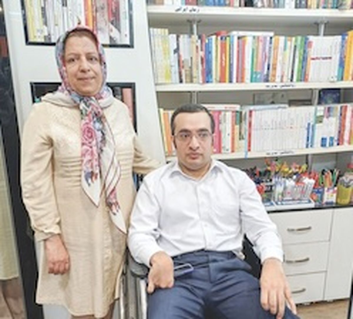 دنیا با ساعت من کوک نمیشود