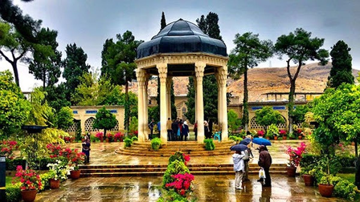 فال حافظ متولدین هر ماه؛ پنجشنبه ۱۶ مرداد ۱۴۰۴