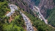 برخورد خودرو با تیر برق در جاده چالوس + فیلم