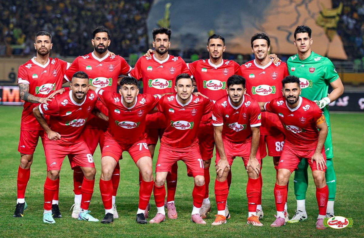 سپاهان صفر - پرسپولیس یک/ فتح اصفهان با هلیکوپتر و علیپور!