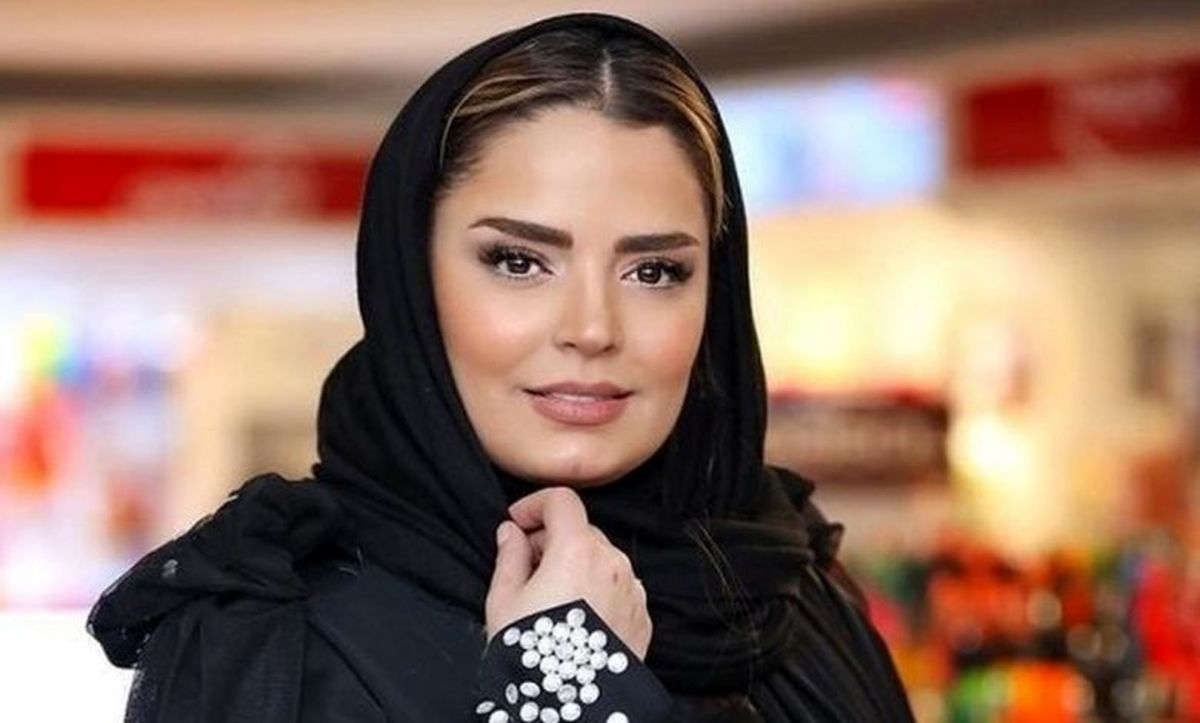 استایل تو دل برو سپیده خداوردی در میان گل های سفید