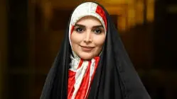 عکس روز| نگاهی به پاریس گردی مژده لواسانی با استایلی عجیب