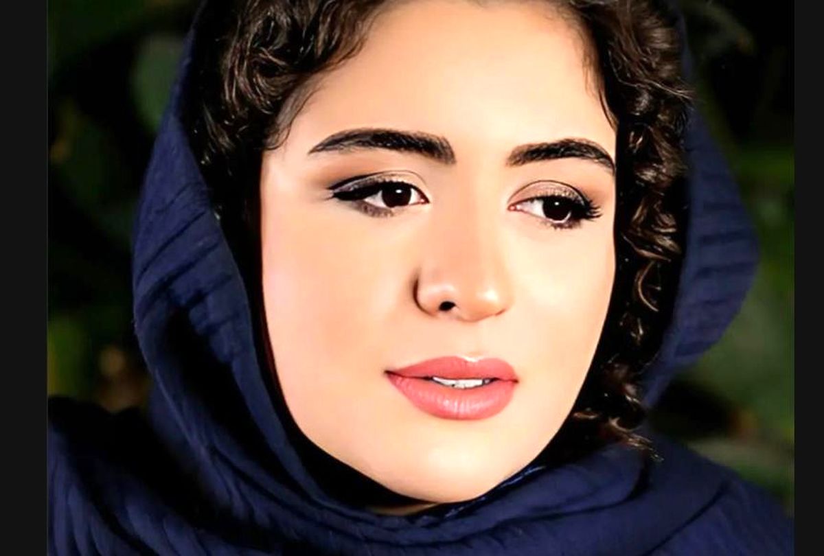 نگاهی به دیوار هنری اتاق فاطیما بهارمست نغمه سریال از سرنوشت