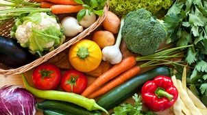 خوردن زیاد سبزیجات خام برای سلامتی ضرر دارد؟
