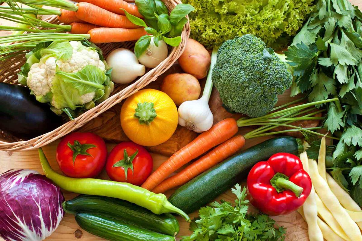 خوردن زیاد سبزیجات خام برای سلامتی ضرر دارد؟