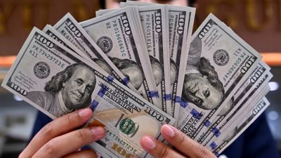 پیش بینی قیمت دلار سه شنبه 18 شهریور 1404 / خوش‌بینی دلار به مذاکرات ایران و آژانس