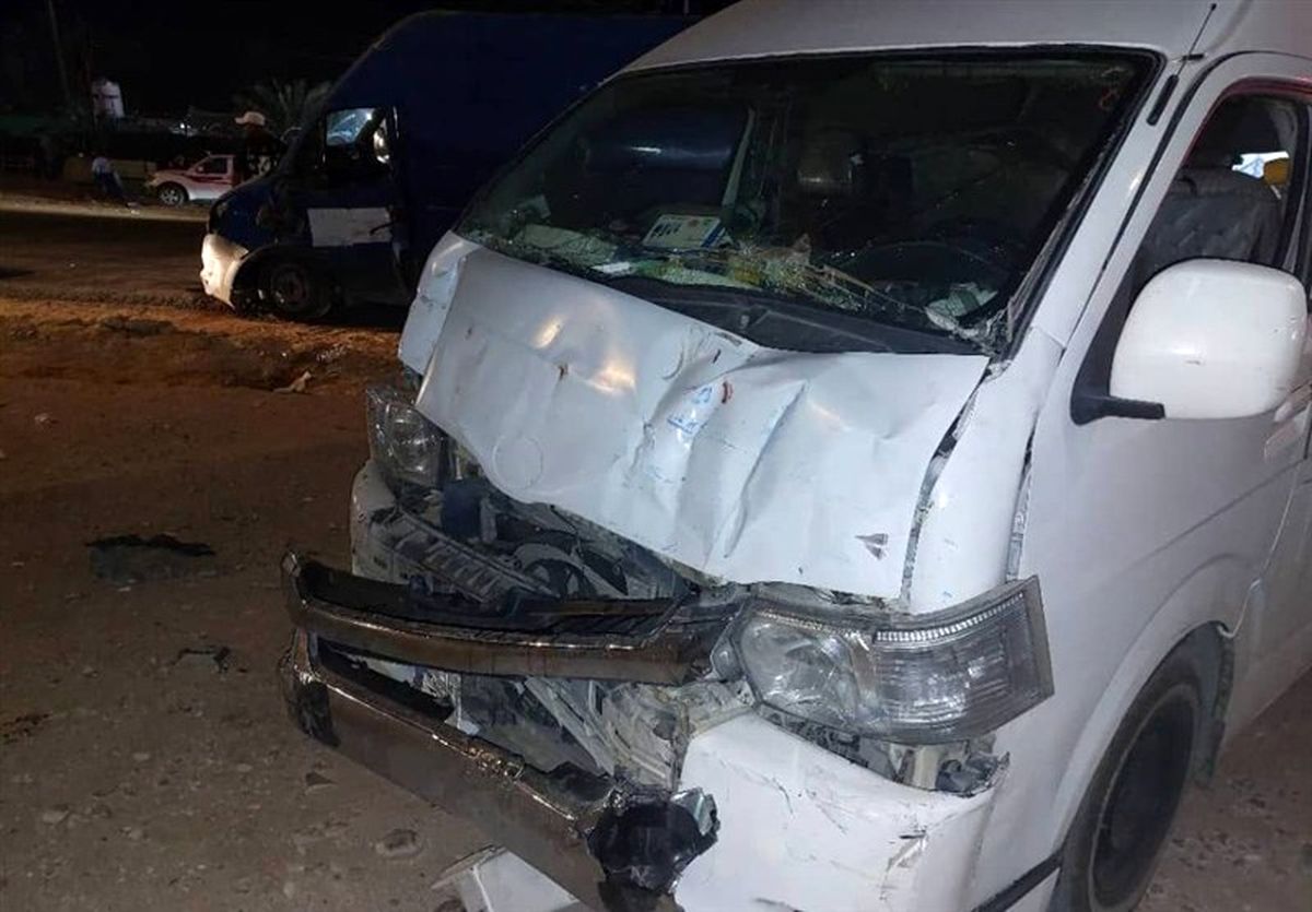 مصدومیت 5 زائر ایرانی در تصادف ون با جرثقیل در عراق
