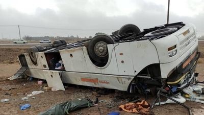 اولین تصویر از واژگونی مرگبار اتوبوس با ۲۱ کشته