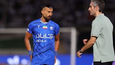 مدافع سابق استقلال به ذوب‌آهن پیوست