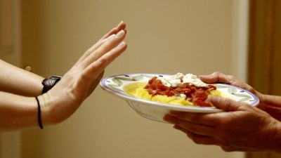 زنان باردار ماهی بخورند یا نخورند؟