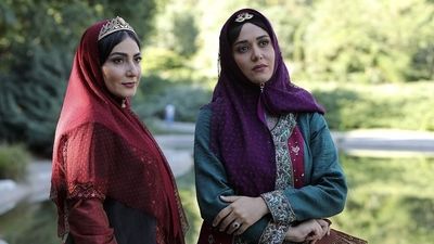 رونمایی از پدر بختیاری شقایق دهقان؛ سحر ولدبیگی و شقایق دهقان چه قدر جوان بودند! + عکس زیر خاکی
