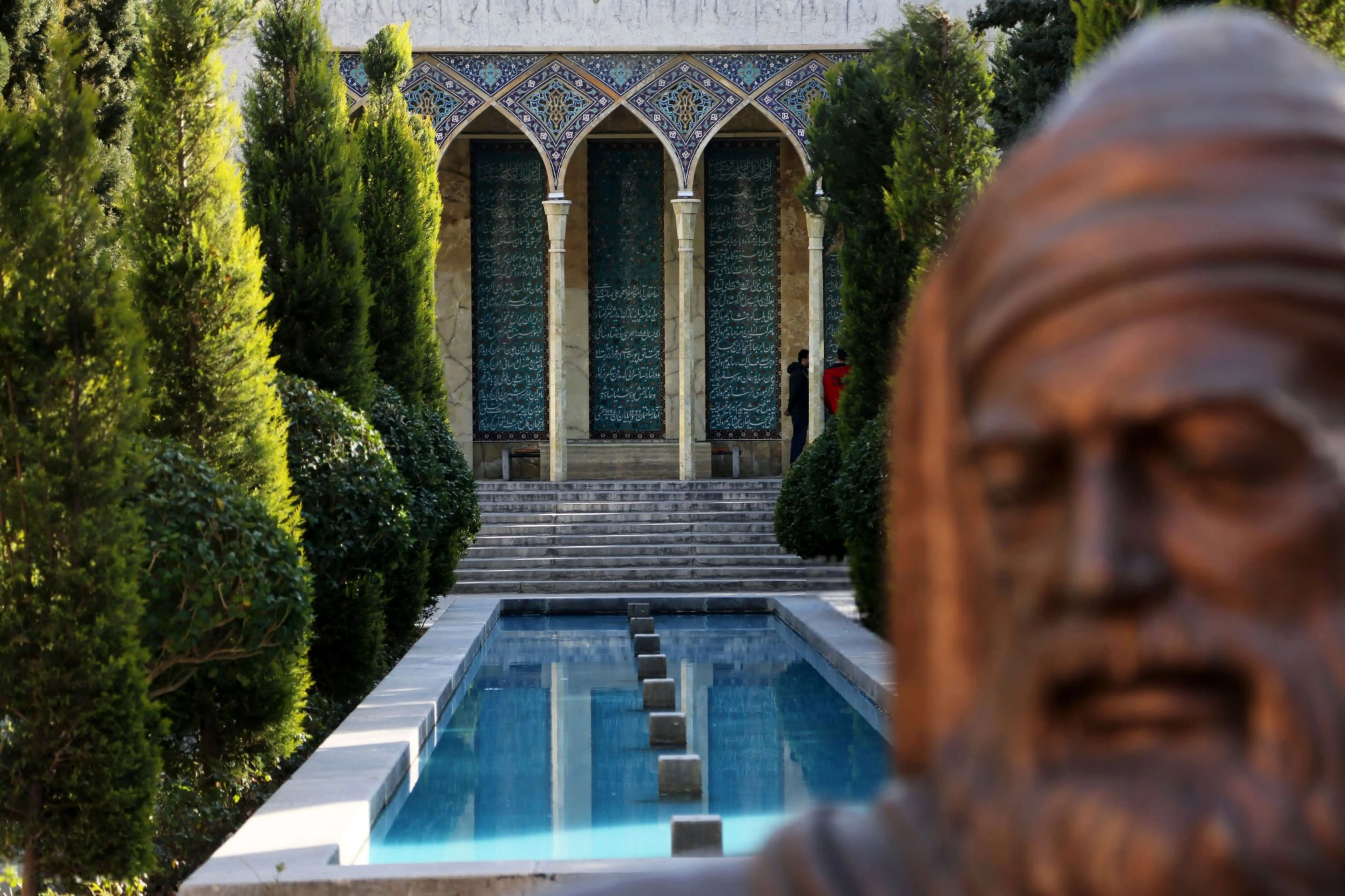 یادگار حکمت و عرفان در قلب اصفهان؛ نگاهی به زندگی صائب تبریزی و آرامگاه او