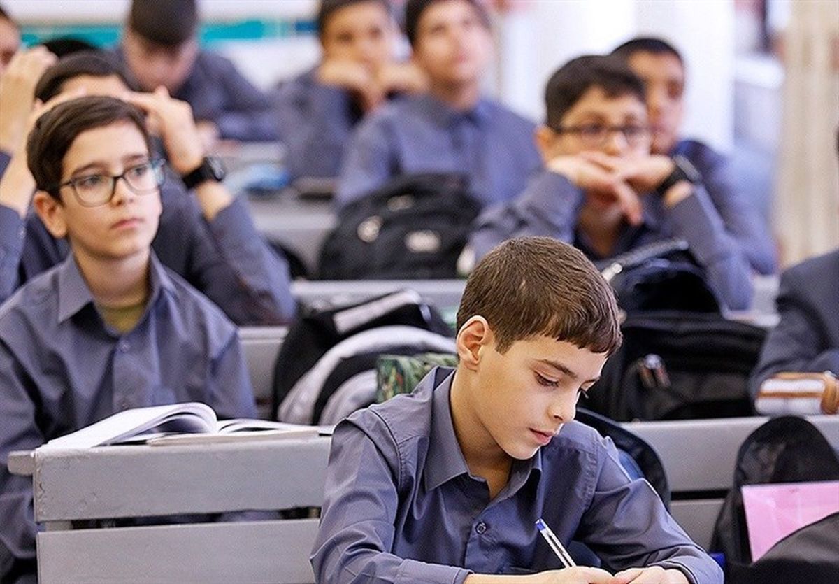 امتحانات دانشآموزان فردا 25 خرداد برگزار میشود؟