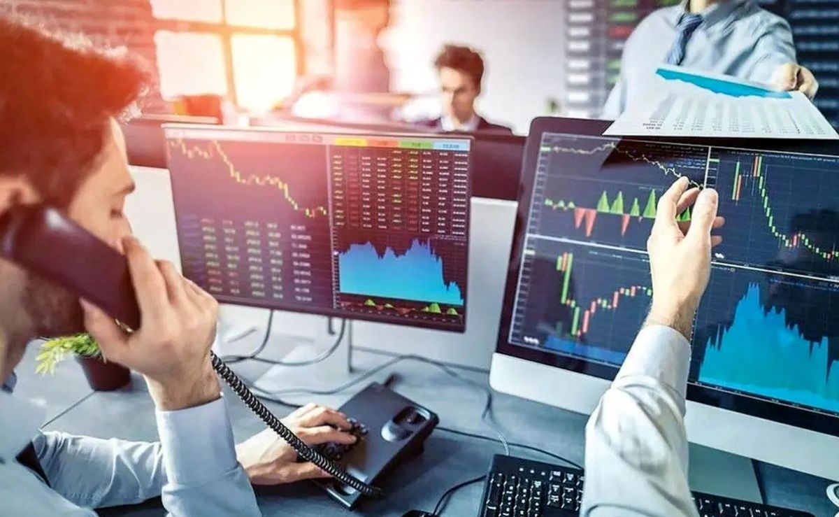 پیش بینی بورس شنبه ۲۳ فروردین ۱۴۰۴؛ چشم بازار سهام به مذاکرات دوخته شد