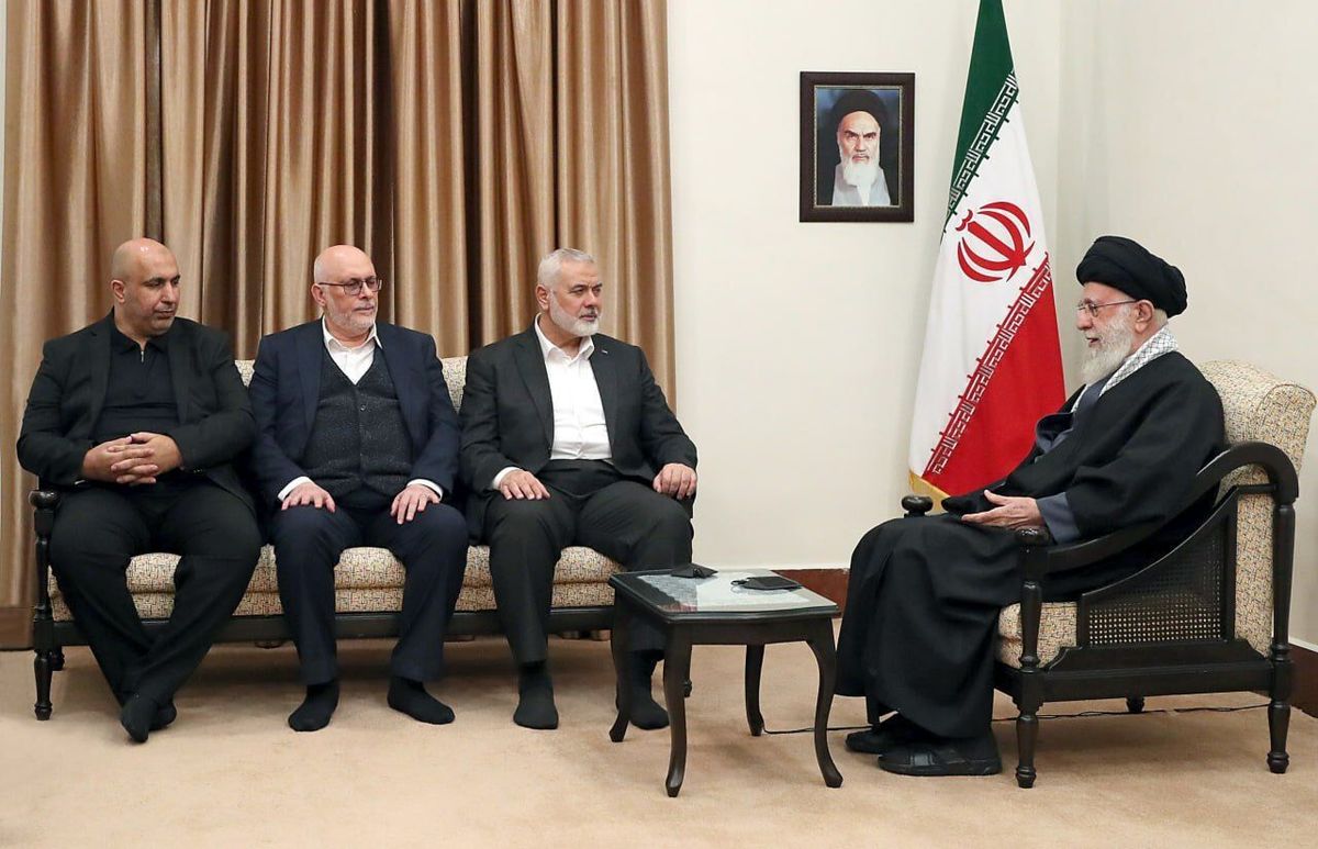 دیدار اسماعیل هنیه و هیات همراه با رهبر انقلاب