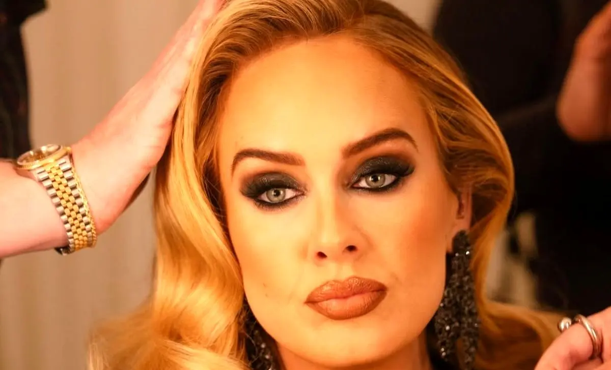 نگاهی به چیدمان شرقی خانه ادل با فرش‌های ایرانی 