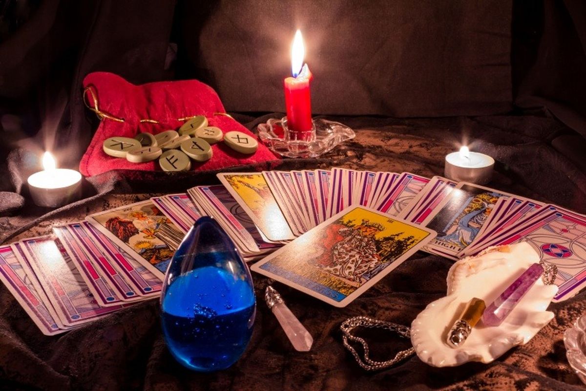 فال روزانه براساس ماه تولد چهارشنبه 1 مرداد ۱۴۰۴؛ عشق، کار و سلامتی