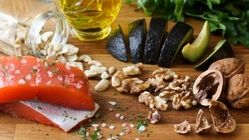 
آنچه در طول روز می‌خورید بر کیفیت خواب شب تاثیر می گذارد
