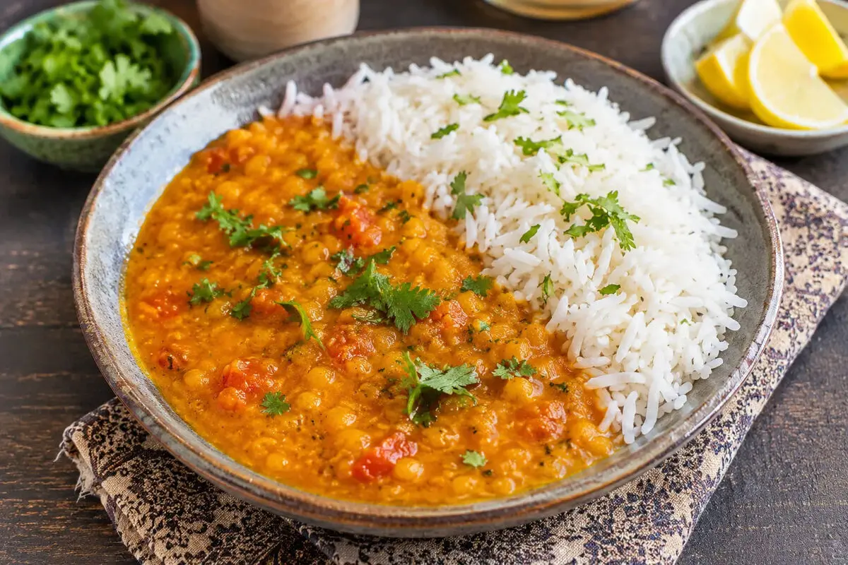 طرز تهیه دال عدس هندی با برنج