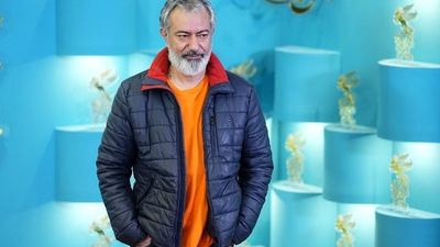 زیبا بروفه؛ شادمهر عقیلی پای من ایستاد (ویدیو)
