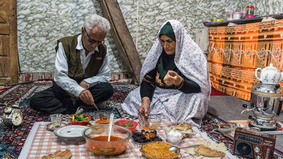 دعای روز چهارم ماه رمضان; اوقات شرعی امروز