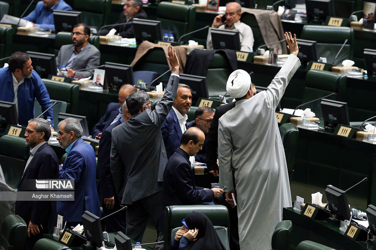 نامه ۱۳۶ نماینده به شورای عالی فضای مجازی علیه رفع فیلترینگ