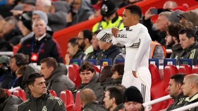 لیورپول برای تمدید قرارداد سوبوسلای دست به کار شد