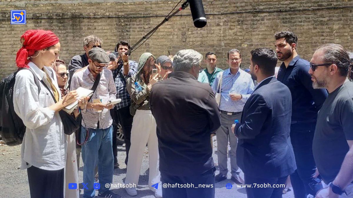 ۱۵ نفر از خبرنگاران و ‌روزنامه‌نگاران مستقل خارجی از زندان اوین بازدید کردند