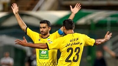 جزئیات اخراج آبشک مقابل سپاهان؛ عجیب‌ترین اخراج فوتبال ایران در ۱۵ ثانیه (ویدیو)