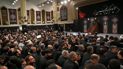 امشب ایستگاه های صلواتی مشهد حال دیگری دارد + فیلم