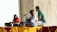 اجرای نام جاوید وطن توسط علی قمصری در میدان آزادی تهران (ویدیو)