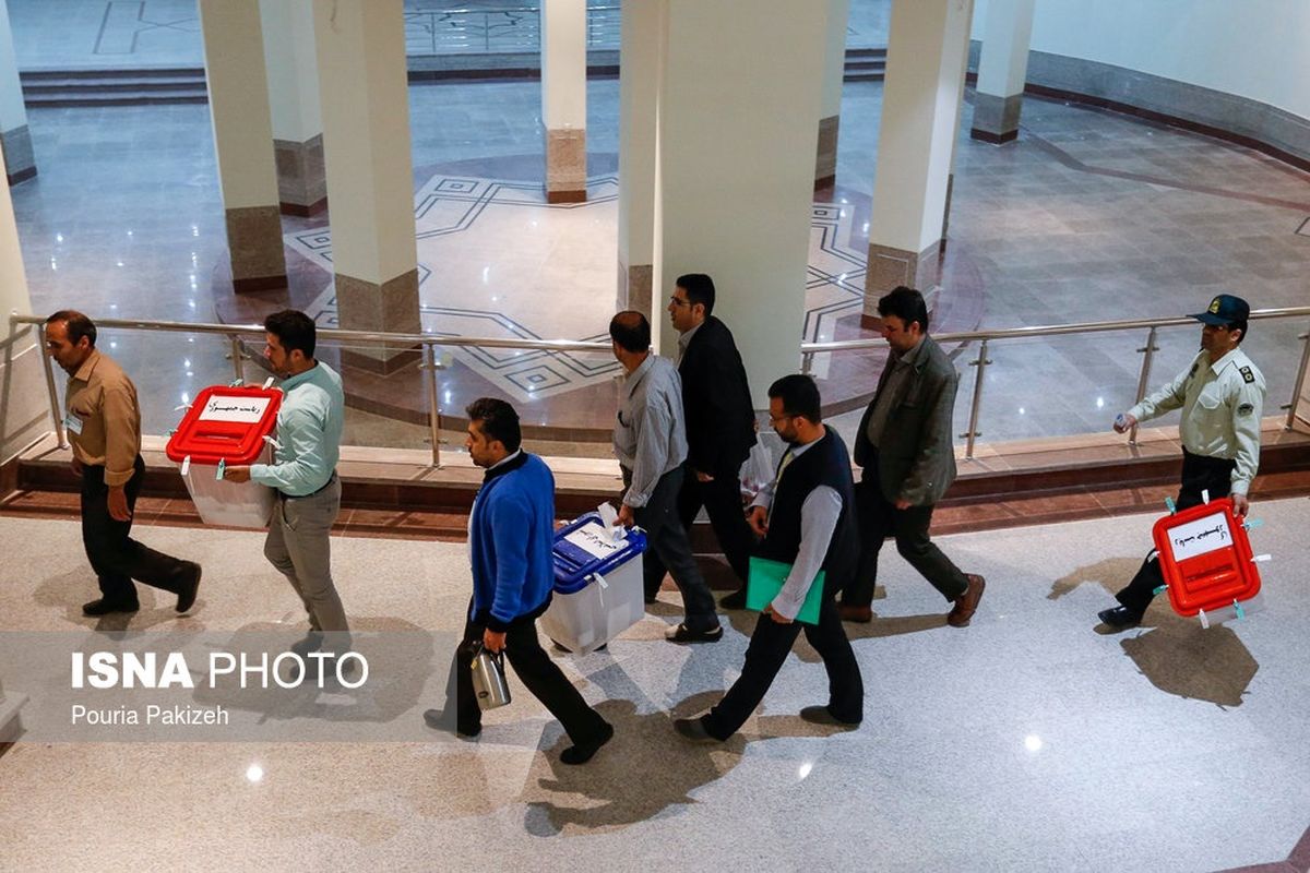 ١٢ نفر از تهران به مجلس راه یافتند