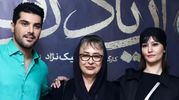 11عکس جذاب; بوسیدن دست آزیتا حاجیان توسط سینا مهراد